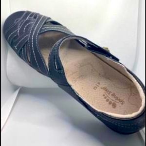 Black Spring Step Mary Jane Flats